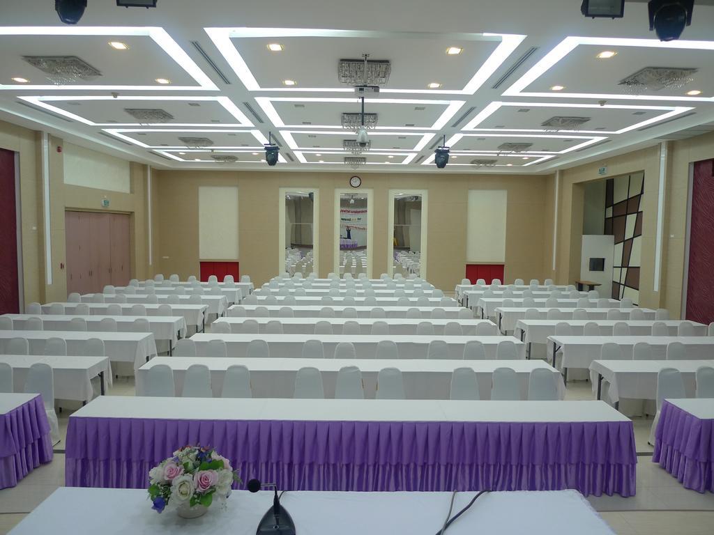 Akelada Hotel Nang Rong Exterior photo